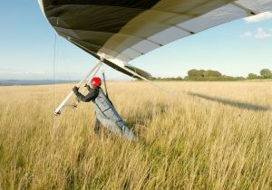 Hang glider in-flight photo