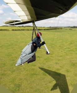 Hang glider landing